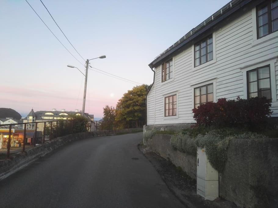 Semesterbostad Oah 1870 Oldest House